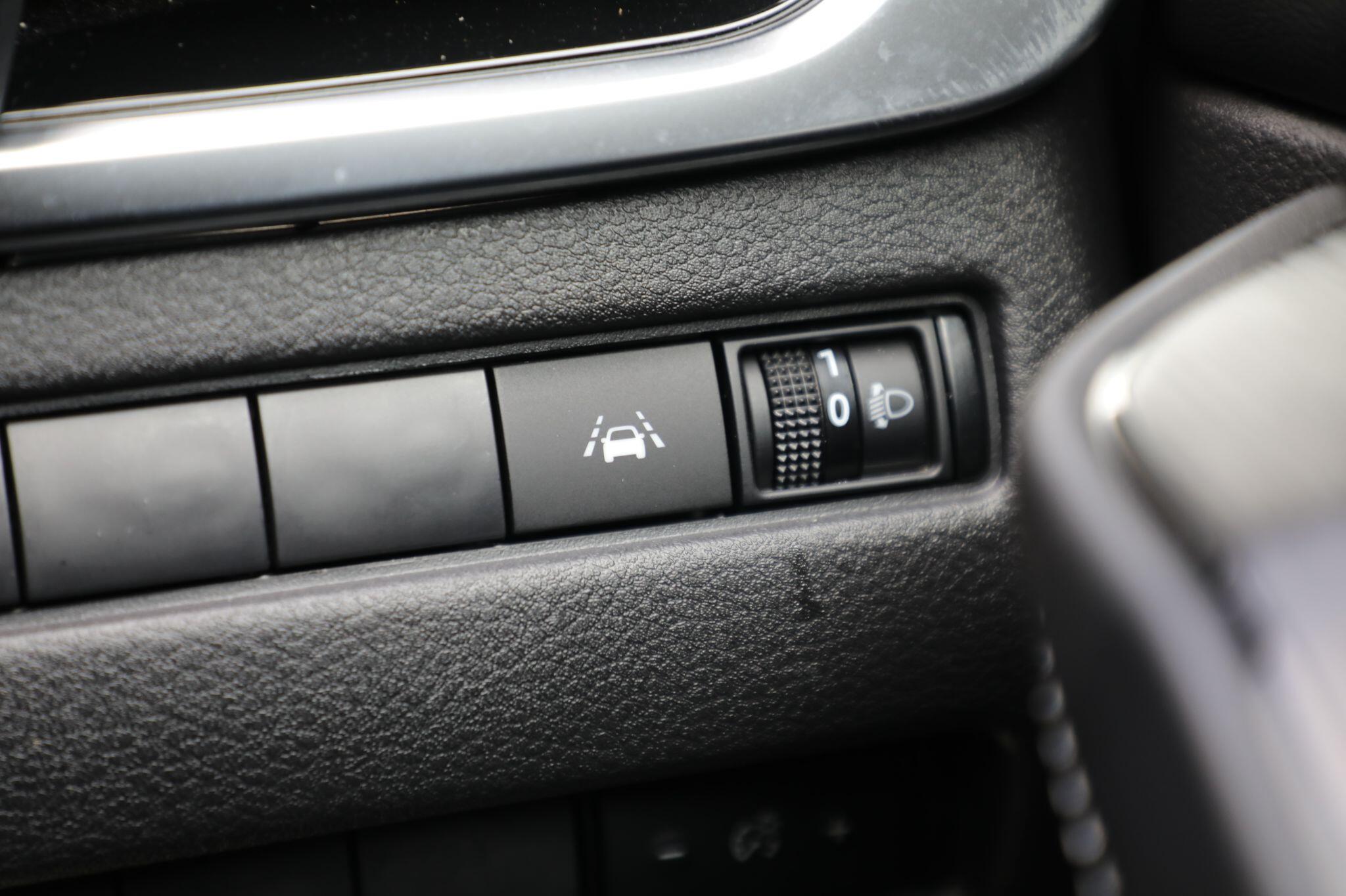 Large vehicle image